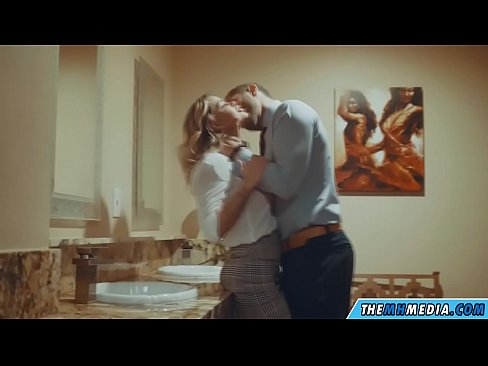 ❤️ When a busty blonde seduces you in a public restroom ️❌ Sluts at porn en-us.risegame.top ❌️